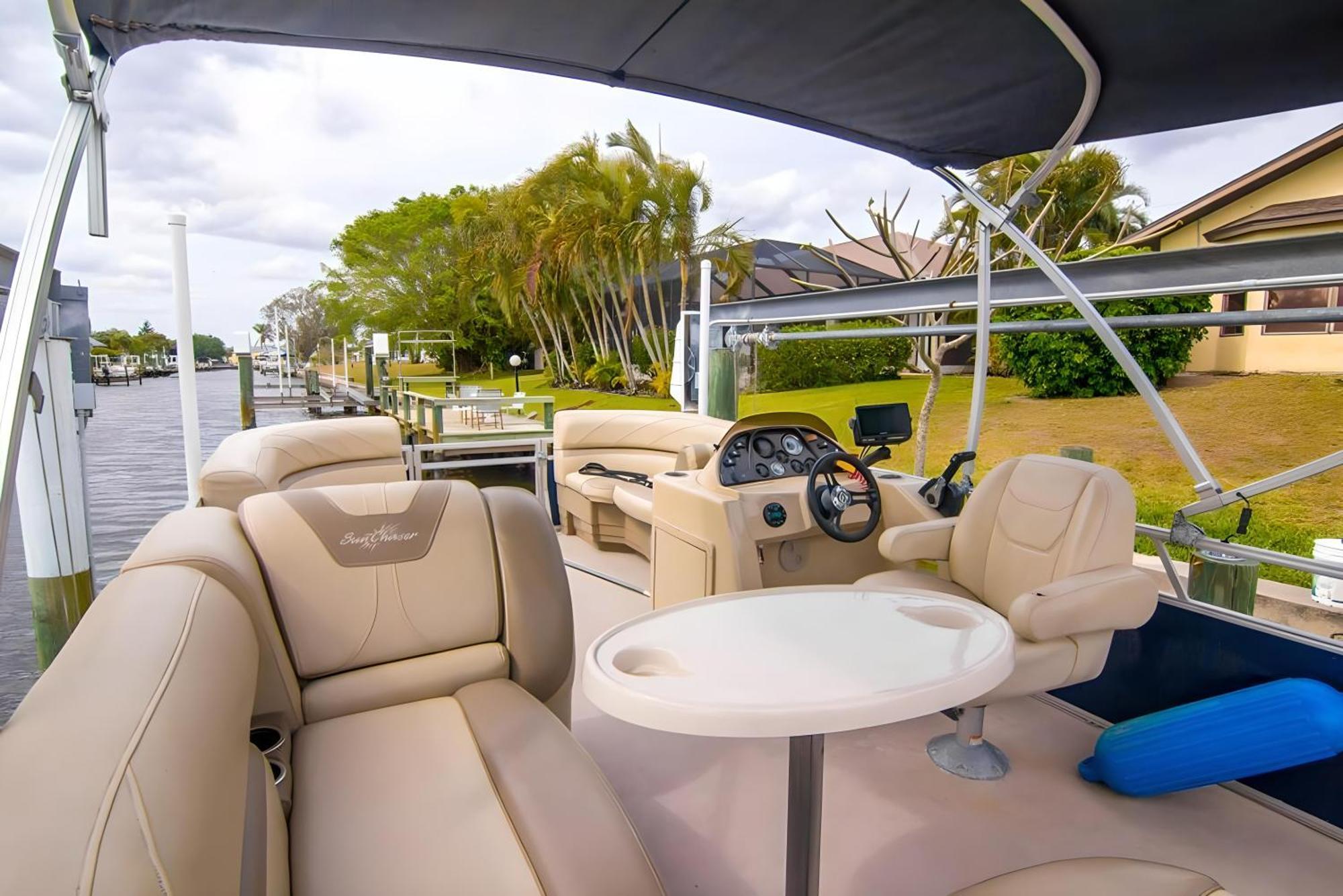 House With A Boatyour Private Waterfront Resort Port Charlotte Eksteriør billede
